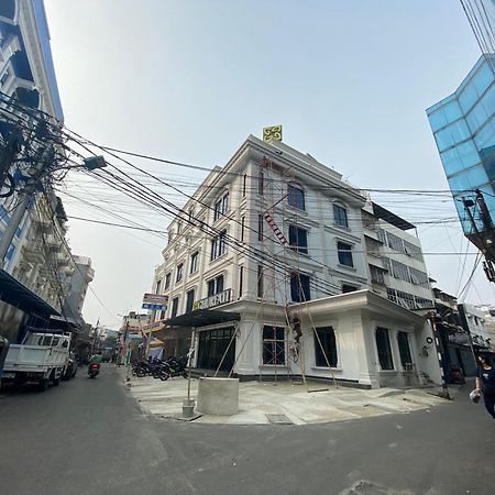 Ghurfati Hotel Wedana جاكرتا المظهر الخارجي الصورة